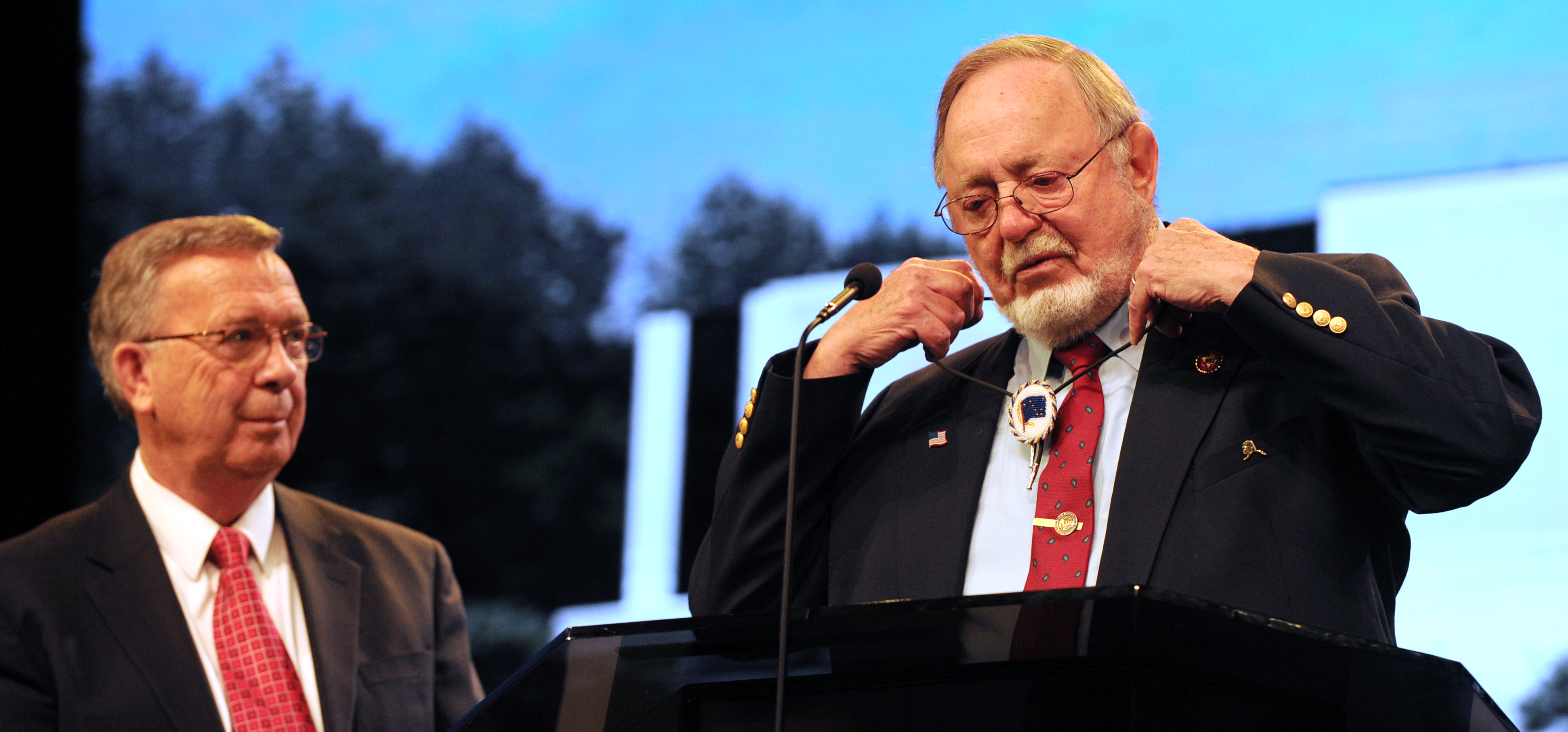 the-rev-jerry-prevo-anchorage-s-loudest-evangelical-voice-is-retiring-after-47-years